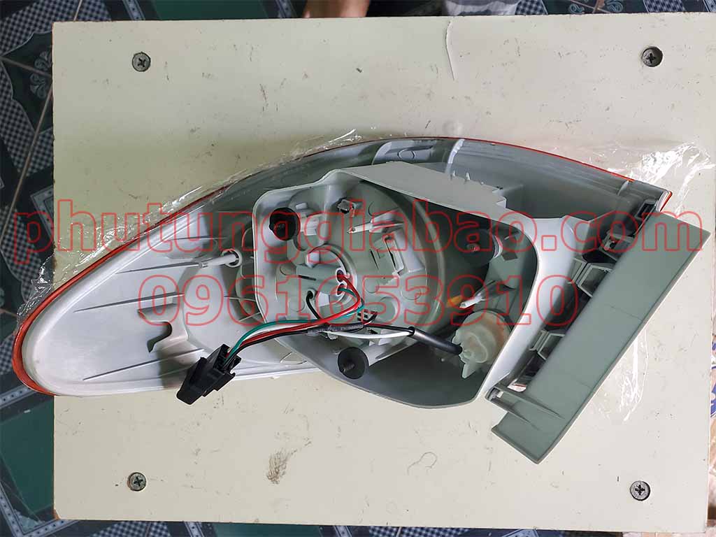 Đèn hậu ngoài trái Hyundai Elantra 2008 924012H000
