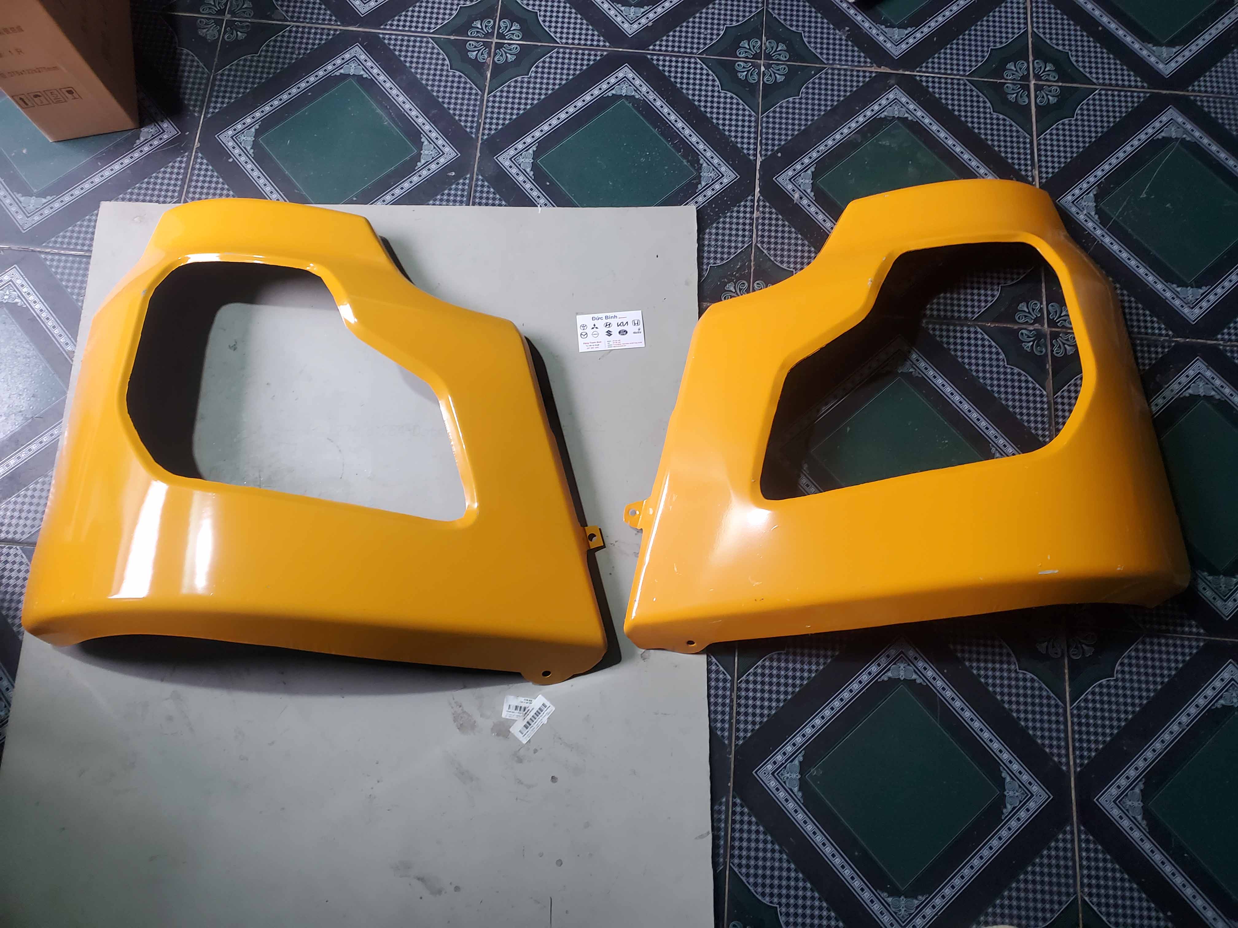 Ốp đèn pha Dongfeng 16 tấn 0961653910