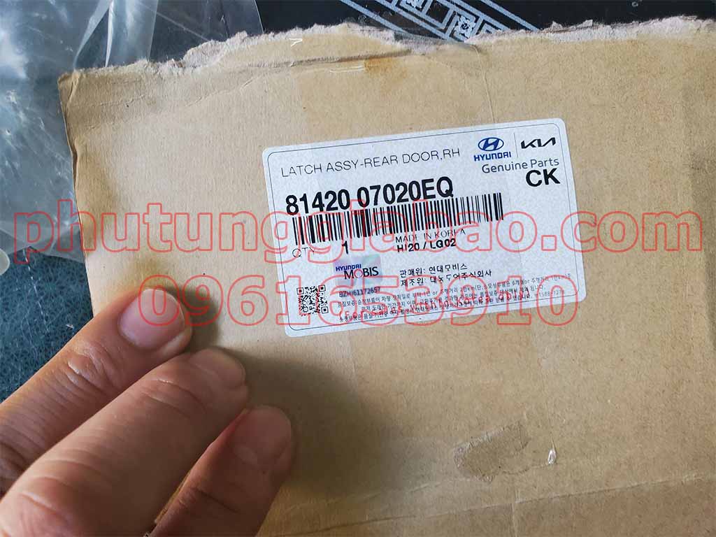 Khóa cửa sau chính hãng KIA RH 8142007020EQ